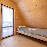 Osada Pod Dinozaurami Leba/ 度假居 Nowecin